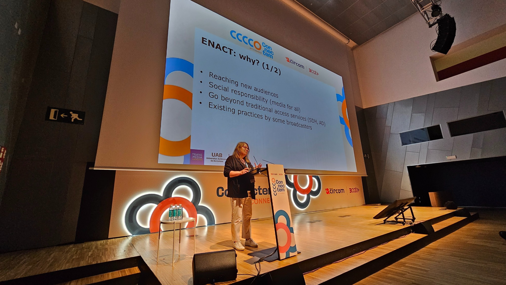 Anna Matamala a l'auditori del Disseny Hub Barcelona, seu de la 41a edició de CIRCOM